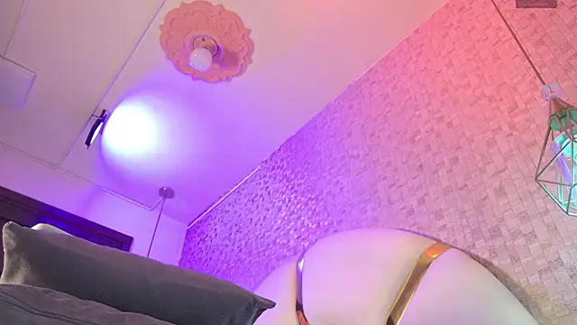 Caroline palmerr online show from November 29, 2025, 3:17 am