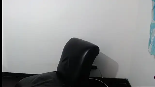 Snapshot of Little-rouse chatting on January 14, 2026, 5:11 am Little-rouse online show from January 14, 2026, 5:11 am