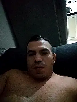 Snapshot of mrgroot16 chatting on November 17, 2025, 9:46 am mrgroot16 online show from November 17, 2025, 9:46 am