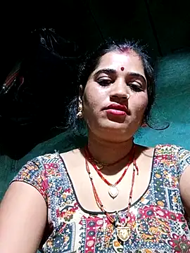 Snapshot of Hot_kamla chatting on May 13, 2026, 11:12 pm Hot kamla online show from May 13, 2026, 11:12 pm