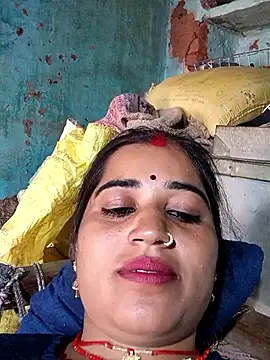 Hot kamla online show from April 14, 2026, 5:12 am