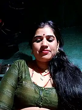 Snapshot of Hot_kamla chatting on May 16, 2026, 7:13 pm Hot kamla online show from May 16, 2026, 7:13 pm