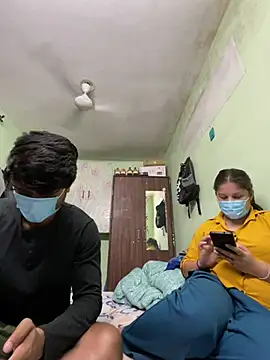 Cute hotzara online show from March 17, 2026, 4:59 am