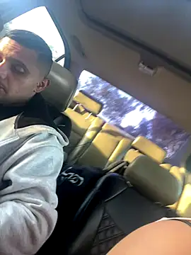 Snapshot of ymfg69 chatting on December 15, 2025, 11:42 pm ymfg69 online show from December 15, 2025, 11:42 pm