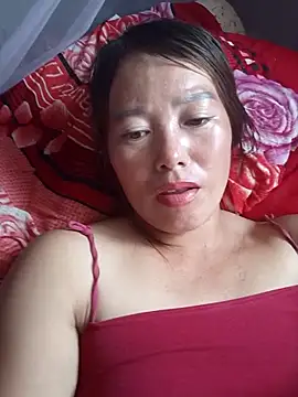Lyly sexyy online show from April 28, 2026, 5:01 am