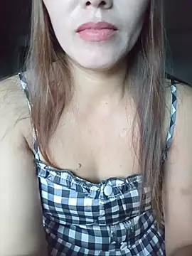 Snapshot of Lyly_sexyy chatting on July 8, 2026, 9:32 am Lyly sexyy online show from July 8, 2026, 9:32 am