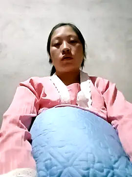 Snapshot of Micky_baby chatting on April 19, 2026, 2:51 pm Micky baby online show from April 19, 2026, 2:51 pm