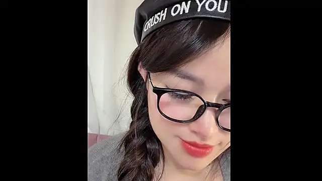 MiCandy-Lovee online show from November 21, 2025, 7:02 pm