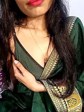 Snapshot of Angelic_Princess chatting on December 2, 2025, 2:56 am Angelic Princess online show from December 2, 2025, 2:56 am