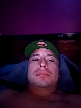 Snapshot of Al3vr chatting on November 12, 2025, 12:31 pm Al3vr online show from November 12, 2025, 12:31 pm