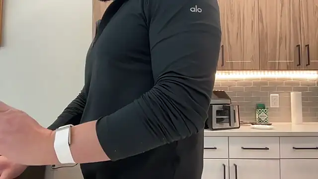 TheTonedPersian online show from November 12, 2025, 11:25 am