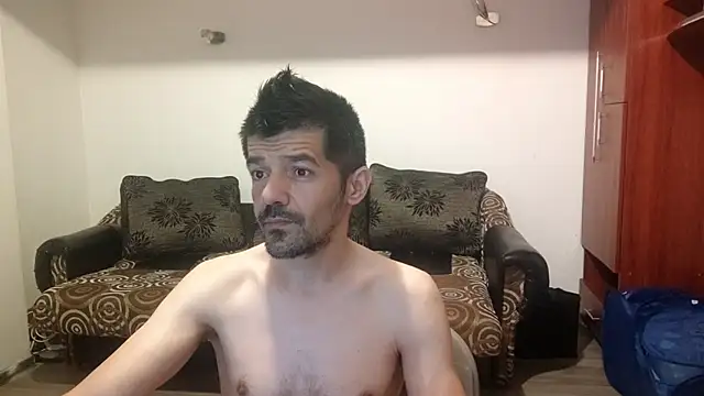 Snapshot of Dale_E chatting on June 17, 2026, 12:21 am Dale E online show from June 17, 2026, 12:21 am