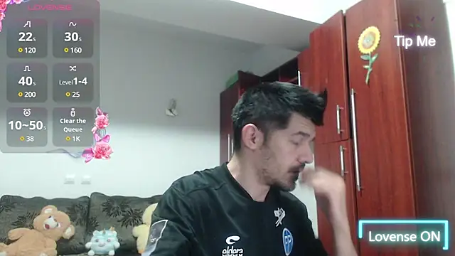 Dale E online show from January 1, 2025, 11:29 pm