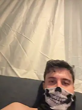 Snapshot of bigfatbro9 chatting on December 14, 2025, 4:12 pm bigfatbro9 online show from December 14, 2025, 4:12 pm