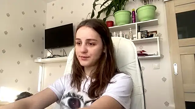 Snapshot of SweetieKatie chatting on February 10, 2026, 11:31 am SweetieKatie online show from February 10, 2026, 11:31 am