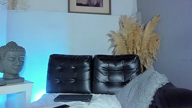 ZeusBrant online show from March 17, 2026, 1:03 pm