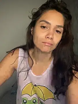 carolsapequinha online show from June 24, 2026, 11:42 am