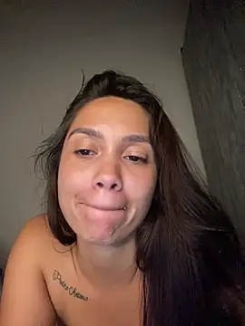 carolsapequinha online show from July 4, 2026, 4:30 am