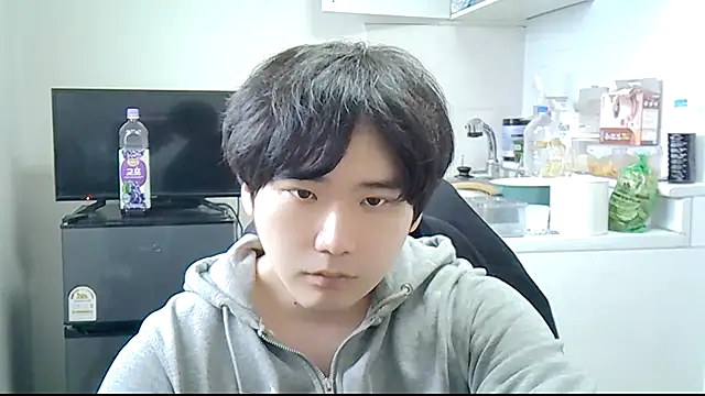 Snapshot of nbvmmbr chatting on March 14, 2026, 5:57 am nbvmmbr online show from March 14, 2026, 5:57 am