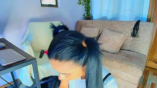 Snapshot of lizzy_kane chatting on February 7, 2026, 8:06 pm lizzy kane online show from February 7, 2026, 8:06 pm