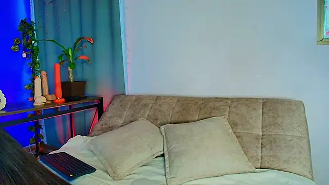 Snapshot of lizzy_kane chatting on January 15, 2026, 8:12 pm lizzy kane online show from January 15, 2026, 8:12 pm