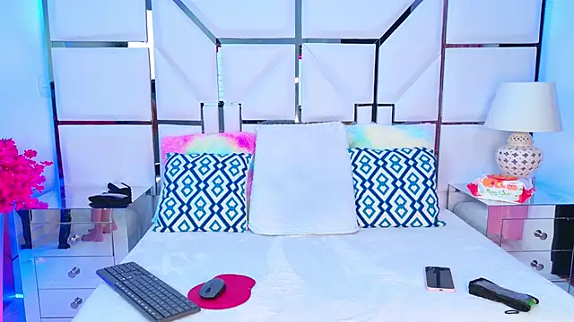 VeronicaSttar online show from February 12, 2026, 11:32 am