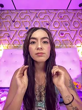 MelanyyJhonson15 online show from June 14, 2026, 8:43 pm