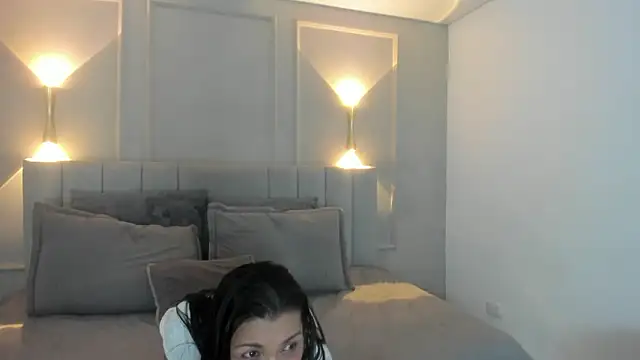 Snapshot of Dulce_emi chatting on March 24, 2026, 12:27 pm Dulce emi online show from March 24, 2026, 12:27 pm