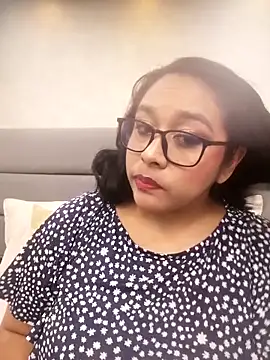 Snapshot of ViickyLee chatting on November 16, 2025, 2:49 am ViickyLee online show from November 16, 2025, 2:49 am