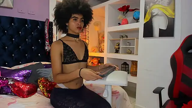 Snapshot of Zaira_sofiaa chatting on January 13, 2026, 1:53 am Zaira sofiaa online show from January 13, 2026, 1:53 am