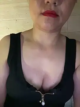 Diana-sexyy online show from May 23, 2026, 7:07 am
