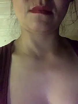 Snapshot of Diana-sexyy chatting on February 11, 2026, 2:28 pm Diana-sexyy online show from February 11, 2026, 2:28 pm