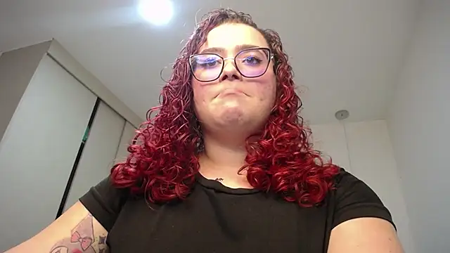 Snapshot of selene_rouse_ chatting on April 17, 2026, 11:29 pm selene rouse online show from April 17, 2026, 11:29 pm
