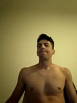 roddyron1n online show from November 14, 2025, 4:05 am