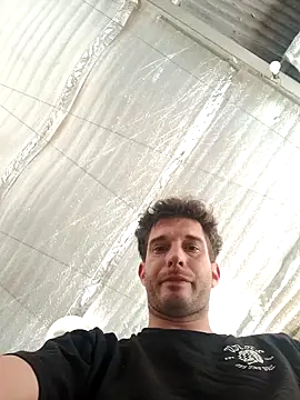      -AAAZZZ999000    A online show from November 19, 2025, 2:17 pm