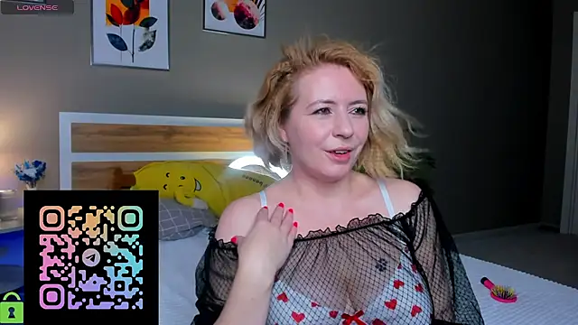 Snapshot of miss_lisaaa chatting on December 14, 2025, 2:29 am miss lisaaa online show from December 14, 2025, 2:29 am