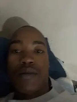 Snapshot of Boytoy_BigD chatting on November 14, 2025, 2:59 am Boytoy BigD online show from November 14, 2025, 2:59 am