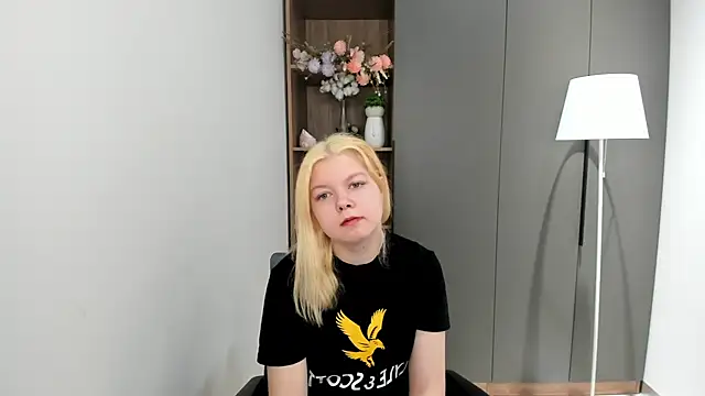 Snapshot of YenAlberda chatting on November 16, 2025, 5:01 am YenAlberda online show from November 16, 2025, 5:01 am