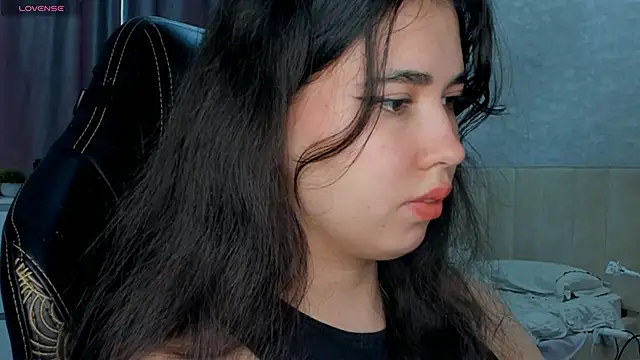 Snapshot of Diara_1an chatting on April 17, 2026, 7:44 am Diara 1an online show from April 17, 2026, 7:44 am