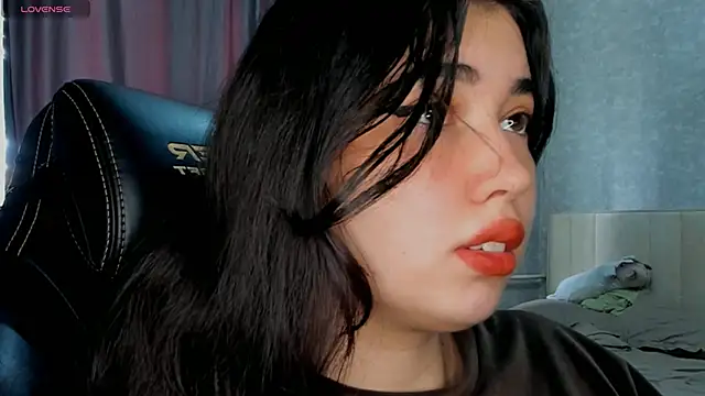 Snapshot of Diara_1an chatting on May 20, 2026, 4:42 am Diara 1an online show from May 20, 2026, 4:42 am
