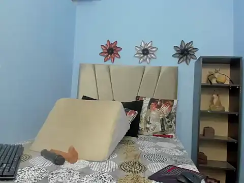 Alice sexy26 online show from February 5, 2026, 11:11 pm