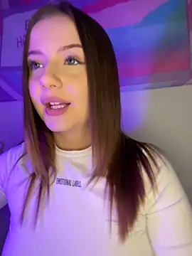 Snapshot of LoKIRAve chatting on December 3, 2025, 12:48 pm LoKIRAve online show from December 3, 2025, 12:48 pm