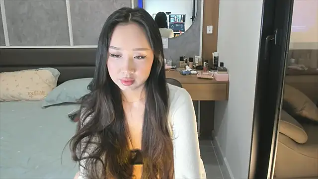 Snapshot of notyoursammy chatting on December 17, 2025, 4:28 am notyoursammy online show from December 17, 2025, 4:28 am