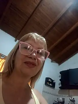 Snapshot of SexyMilf1211 chatting on April 19, 2026, 7:16 pm SexyMilf1211 online show from April 19, 2026, 7:16 pm