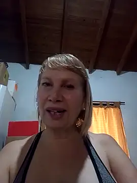 Snapshot of SexyMilf1211 chatting on April 17, 2026, 4:21 pm SexyMilf1211 online show from April 17, 2026, 4:21 pm