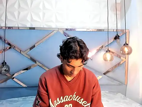 Snapshot of MattFiore chatting on November 30, 2025, 11:55 am MattFiore online show from November 30, 2025, 11:55 am