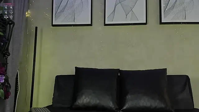 Snapshot of Gia_ricci_ chatting on February 23, 2026, 12:17 pm Gia ricci online show from February 23, 2026, 12:17 pm