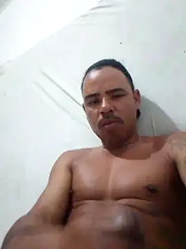 Snapshot of morenoosafado18cm chatting on December 3, 2025, 9:47 pm morenoosafado18cm online show from December 3, 2025, 9:47 pm