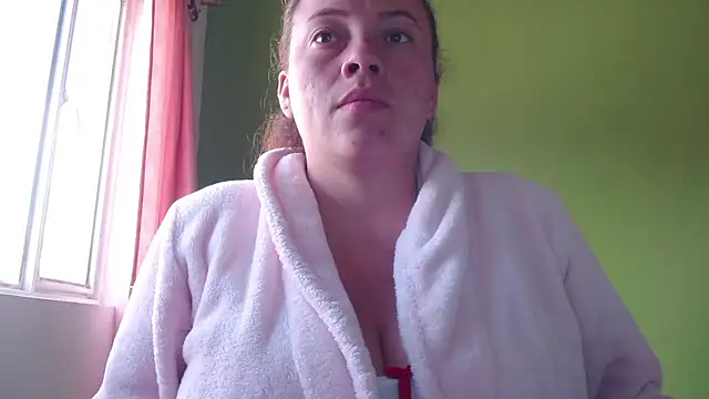 Snapshot of Rouse_hot_ chatting on May 1, 2026, 3:50 pm Rouse hot online show from May 1, 2026, 3:50 pm