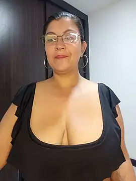 Snapshot of CelesteAlvarez1989 chatting on August 4, 2026, 3:22 am CelesteAlvarez1989 online show from August 4, 2026, 3:22 am